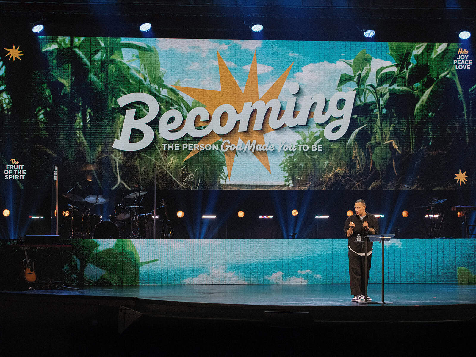 Set Design & Stage Design - becoming