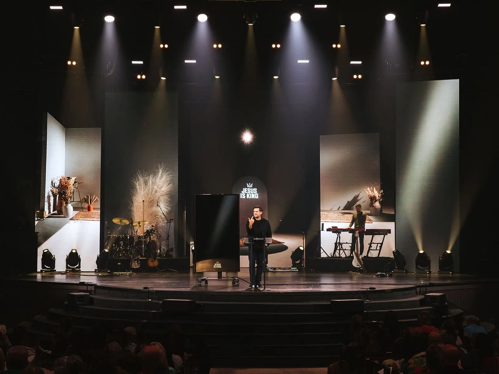 Set Design & Stage Design - jesus is king